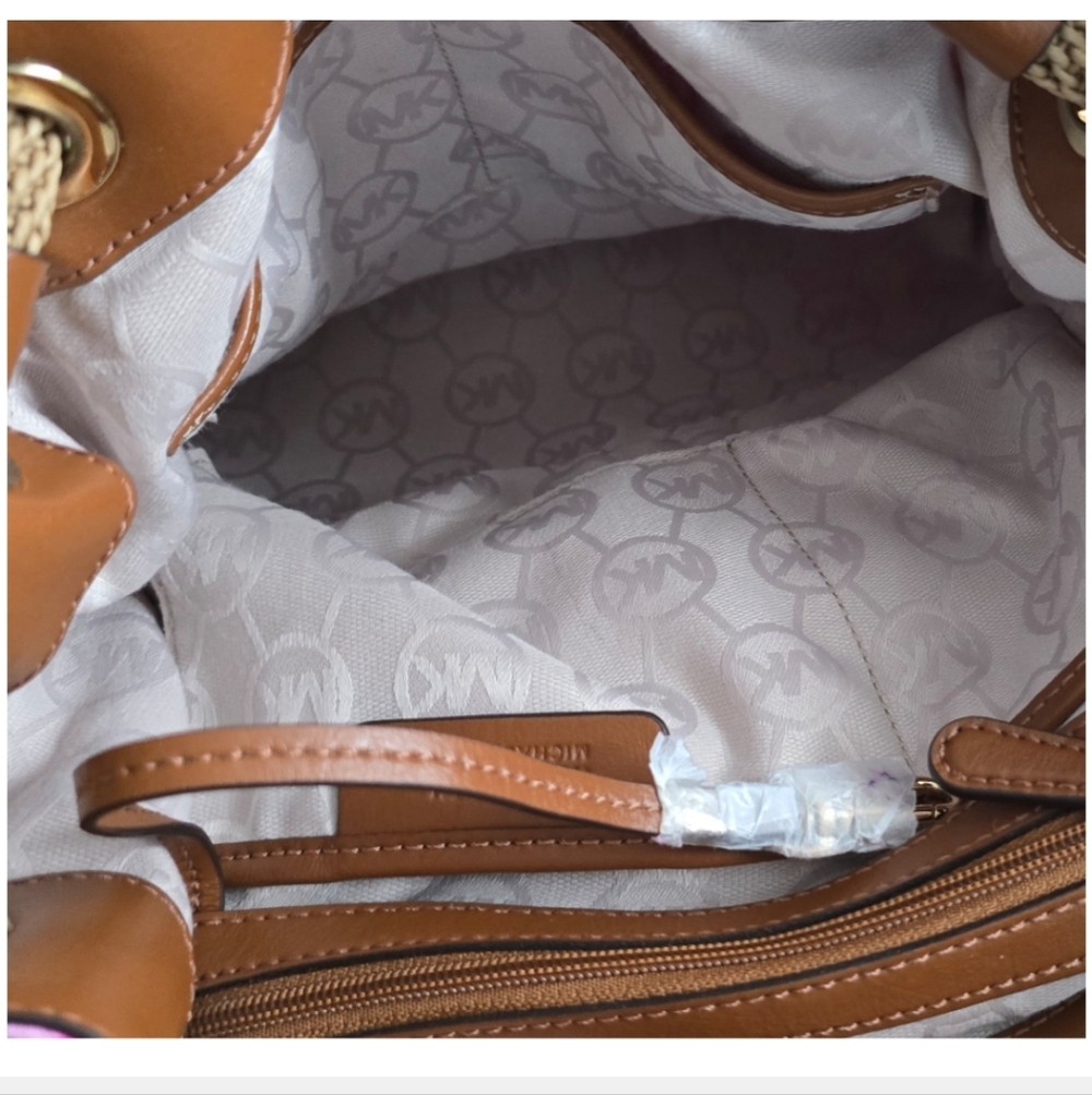 MICHAEL KORS MARINA Large Gathered Pink Tie-Dyed Canvas Drawstring Tassel Bag - Picture 11 of 16